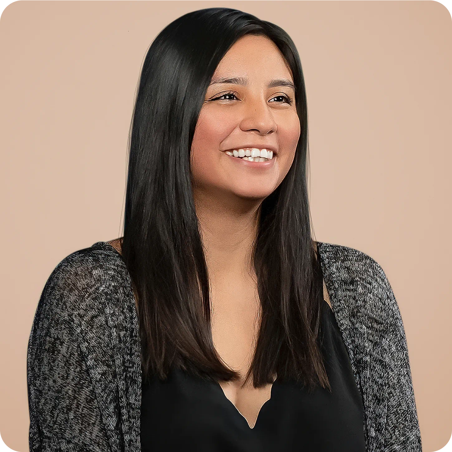 A portrait of Zara Flores